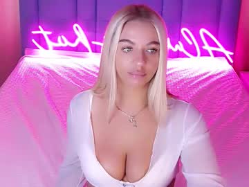 Allwayshottt Chaturbate stream image from October 31, 2025