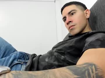 Andresjuan92 Chaturbate stream image from October 31, 2025