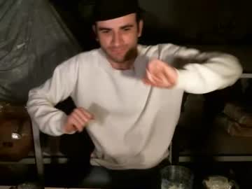 Brownhaiir Chaturbate stream image from October 31, 2025