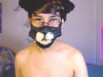 Yuniorb Chaturbate stream image from October 31, 2025