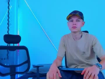 Bruno_Wild Chaturbate stream image from October 31, 2025