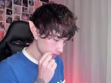 Liamelf Chaturbate stream image from October 31, 2025