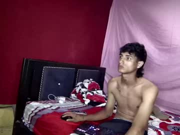 Nicolas4410 Chaturbate stream image from October 31, 2025
