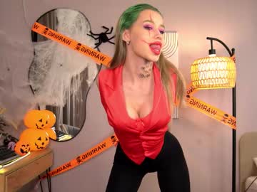 Jjennnyy Chaturbate stream image from October 31, 2025