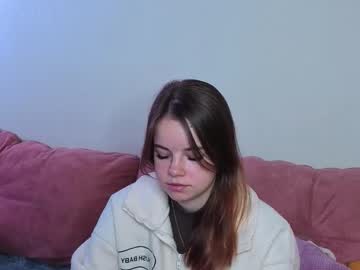 Meliamaheia Chaturbate stream image from October 31, 2025