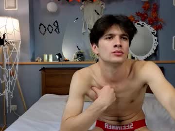 Elvano_Et Chaturbate stream image from October 31, 2025