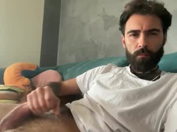 Italianstallion_Race Chaturbate stream image from October 31, 2025