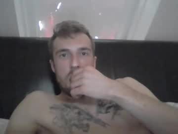 Topzikas Chaturbate stream image from October 31, 2025