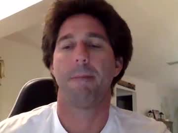 Traviskenn Chaturbate stream image from October 31, 2025