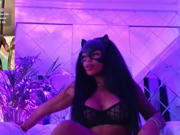 Kimibrowny Chaturbate stream image from October 31, 2025