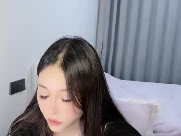 Kitten_2001_Yoyo Chaturbate stream image from October 31, 2025
