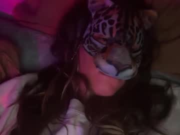 Spottedbeauty Chaturbate stream image from October 31, 2025