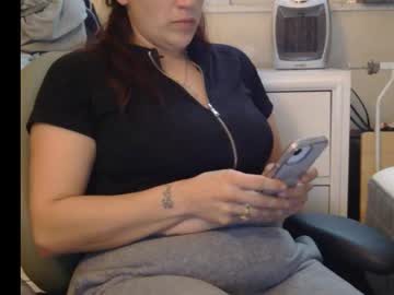 Lovefuckingnsucking Chaturbate stream image from October 31, 2025