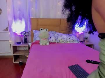 Auroramontclair Chaturbate stream image from October 31, 2025