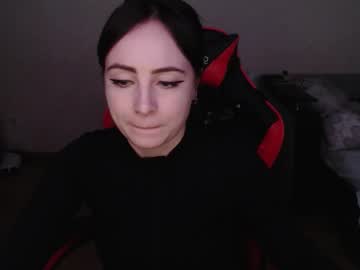 Miss_Laralynne Chaturbate stream image from October 31, 2025