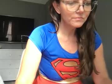 Sassynsweetmilf Chaturbate stream image from October 31, 2025