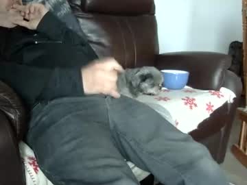 66bear Chaturbate stream image from October 31, 2025