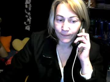 Wleslymosw Chaturbate stream image from October 31, 2025
