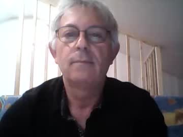 Milu72 Chaturbate stream image from October 31, 2025