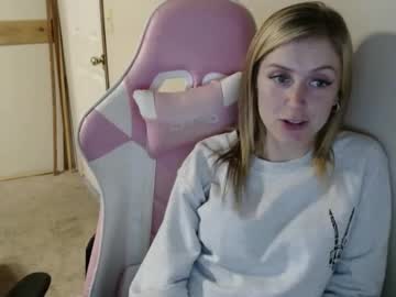 Chaturerin Chaturbate stream image from October 31, 2025