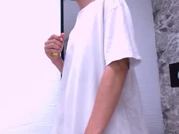 Dominic_Blade Chaturbate stream image from October 31, 2025