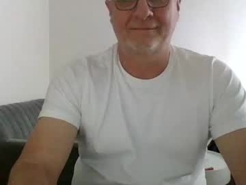 Neckdown12 Chaturbate stream image from October 31, 2025