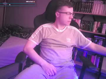 Foxking4u Chaturbate stream image from October 31, 2025