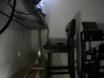 Johntylerr833 Chaturbate stream image from October 31, 2025