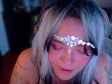 Marcela2101s Chaturbate stream image from October 31, 2025