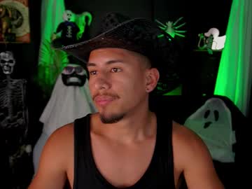 Aaronfox_ Chaturbate stream image from November 01, 2025