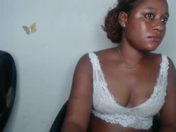 Hottie_Ebonie Chaturbate stream image from November 01, 2025