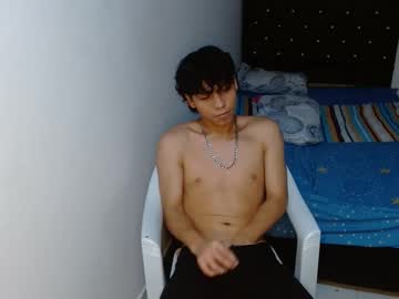 Boyh0t69 Chaturbate stream image from November 01, 2025
