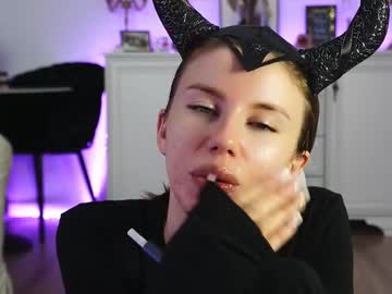Aelia_Anara Chaturbate stream image from November 01, 2025
