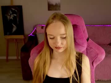 Shawty_Mia Chaturbate stream image from November 01, 2025