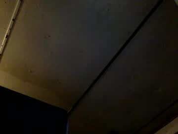 Allitrunnin Chaturbate stream image from November 01, 2025