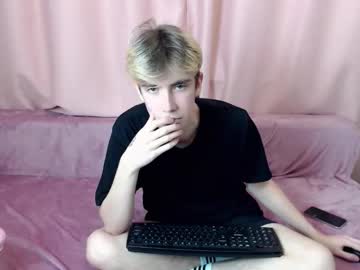 Harvey_Foster Chaturbate stream image from November 01, 2025