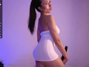 Jade_Paris Chaturbate stream image from November 01, 2025