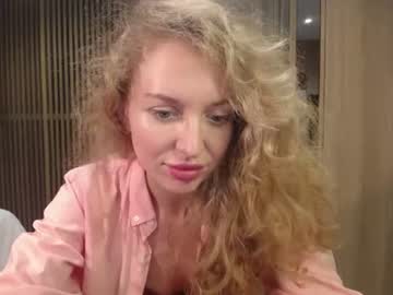 Sashasweetsasha Chaturbate stream image from November 01, 2025