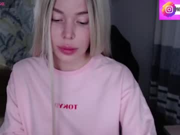Marmalade_Fox Chaturbate stream image from November 01, 2025