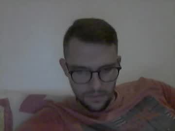 Hardboylovemilfmoom Chaturbate stream image from November 01, 2025