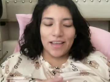 Suzyishellawet Chaturbate stream image from November 01, 2025