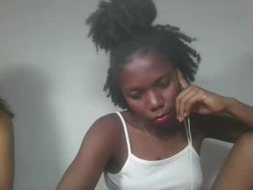 Aangevelo Chaturbate stream image from November 01, 2025