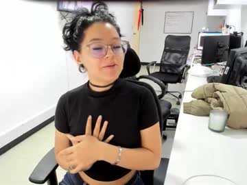 Jenn_Cg Chaturbate stream image from November 01, 2025