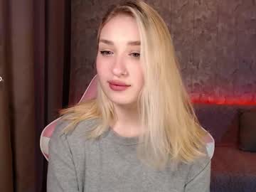 Shine_Polly Chaturbate stream image from November 01, 2025