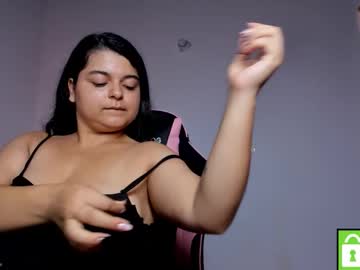 Little_Shaara Chaturbate stream image from November 01, 2025