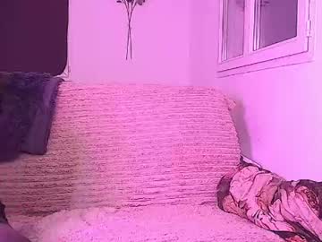 Little_Colline Chaturbate stream image from November 01, 2025