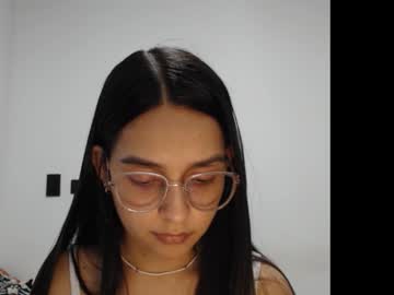 Alice_Julieta Chaturbate stream image from November 02, 2025