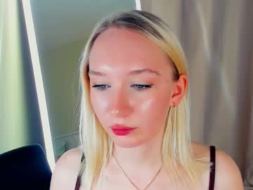 Mirtachebret Chaturbate stream image from November 02, 2025