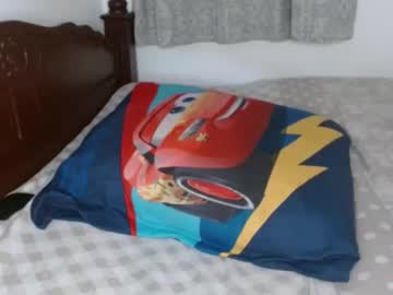 Comicalcara Chaturbate stream image from November 02, 2025