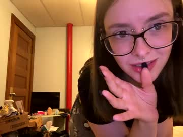 Spaceyyybaby Chaturbate stream image from November 02, 2025